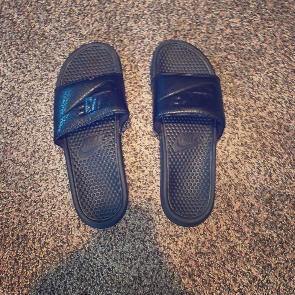 Nike Slides - Black